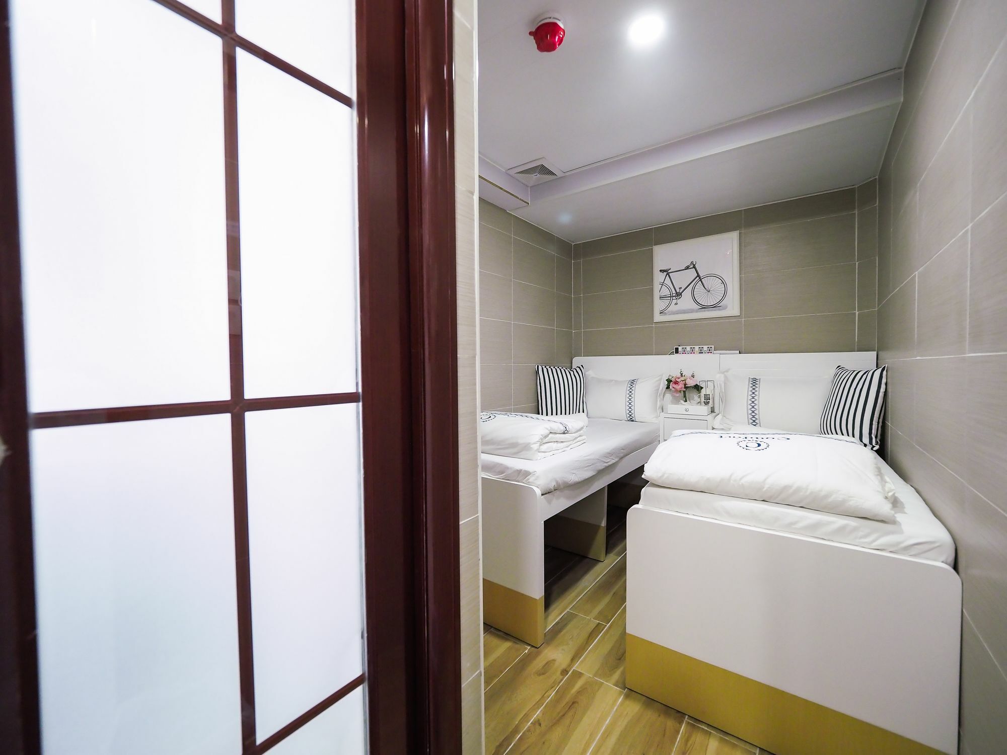 Hk International Hostel Tsim Sha Tsui  Kültér fotó